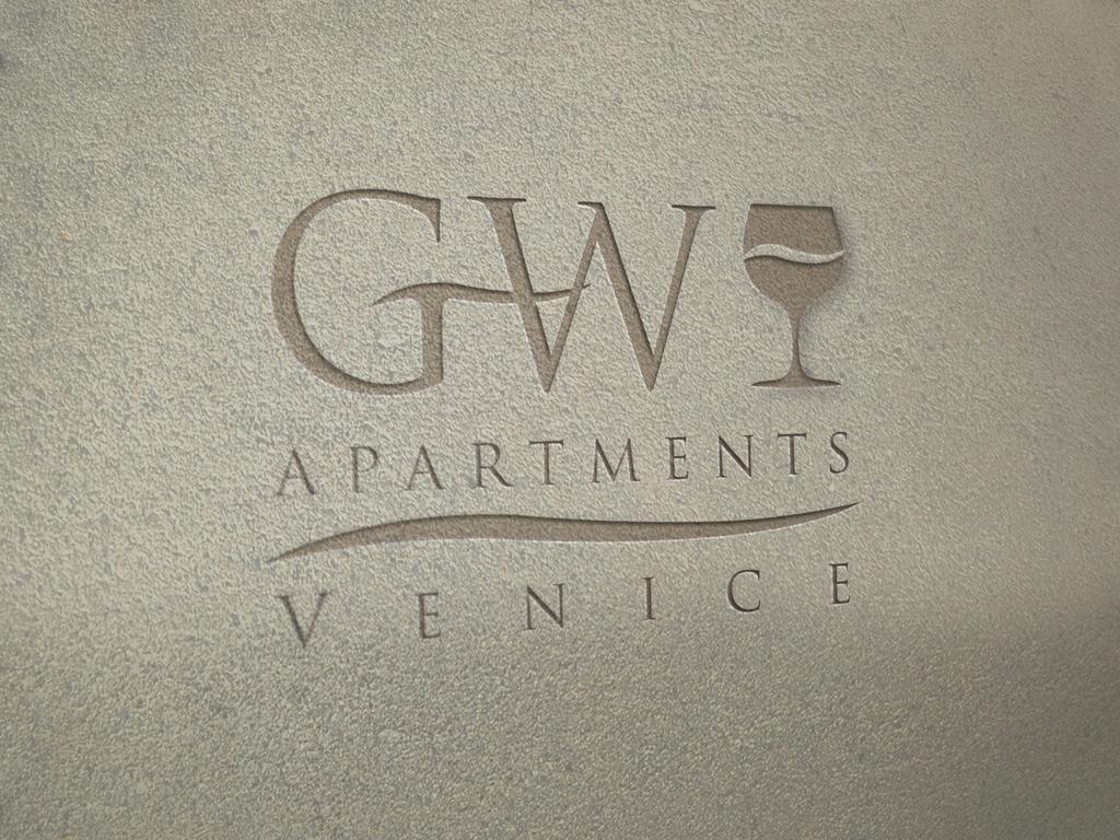 Good Wine Apartments Venice Room photo